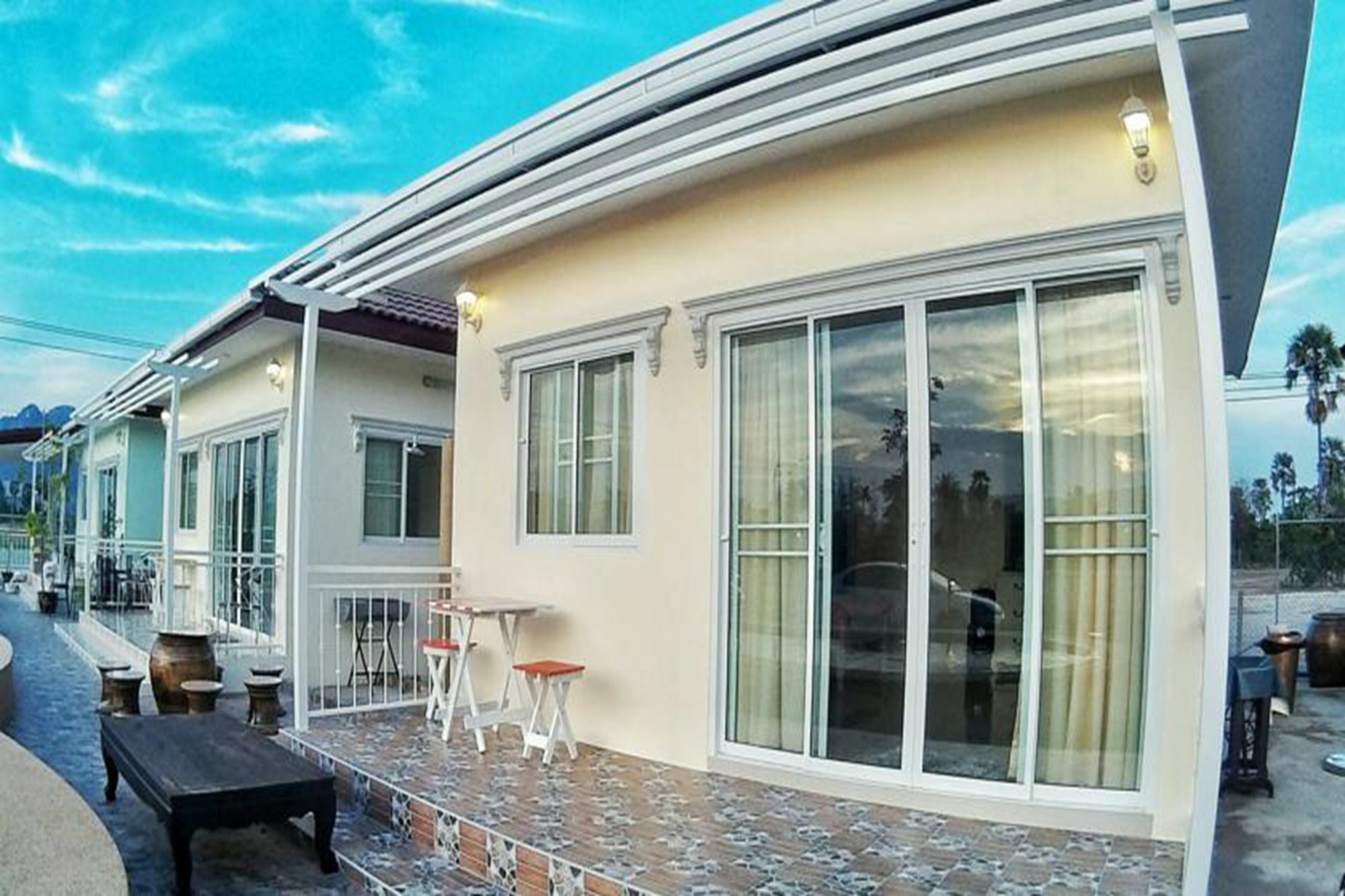 Sky And Water Resort Cha-Am Exterior photo